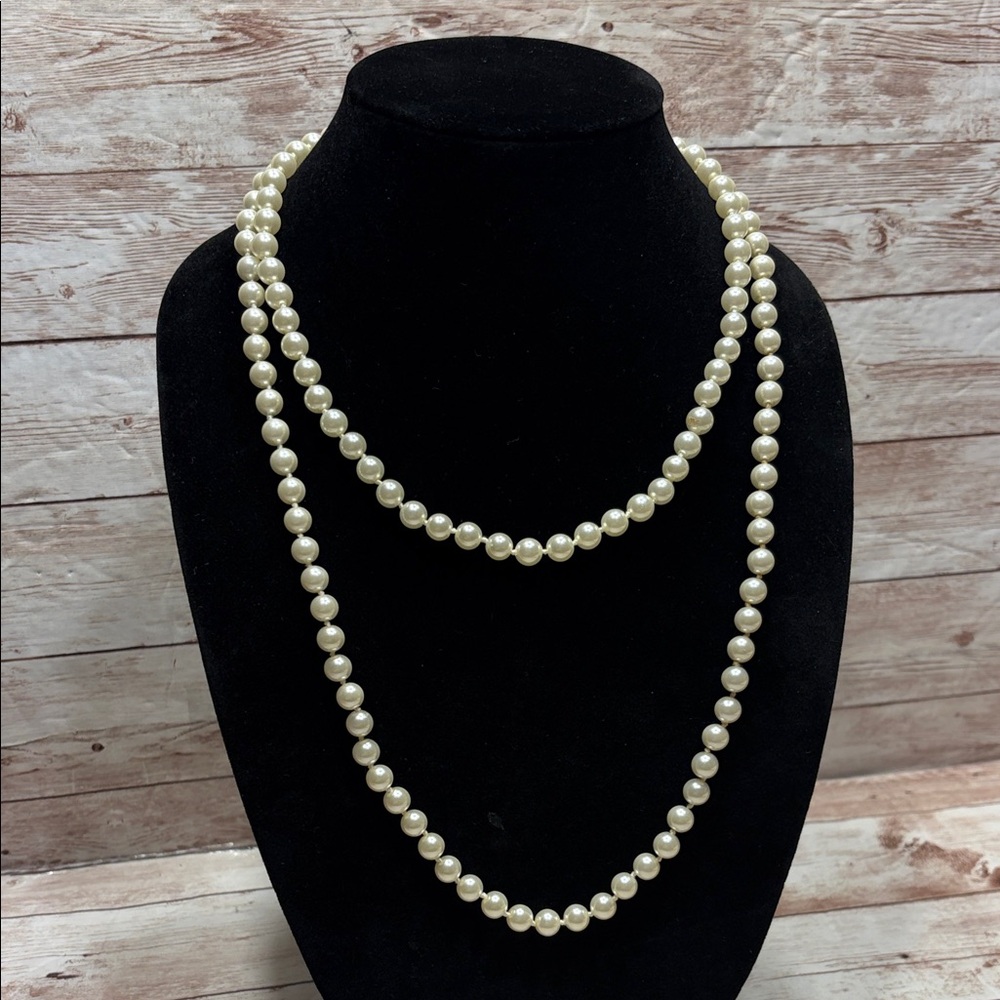 LR Lady Remington Elegant 23" Faux Pearl Necklace